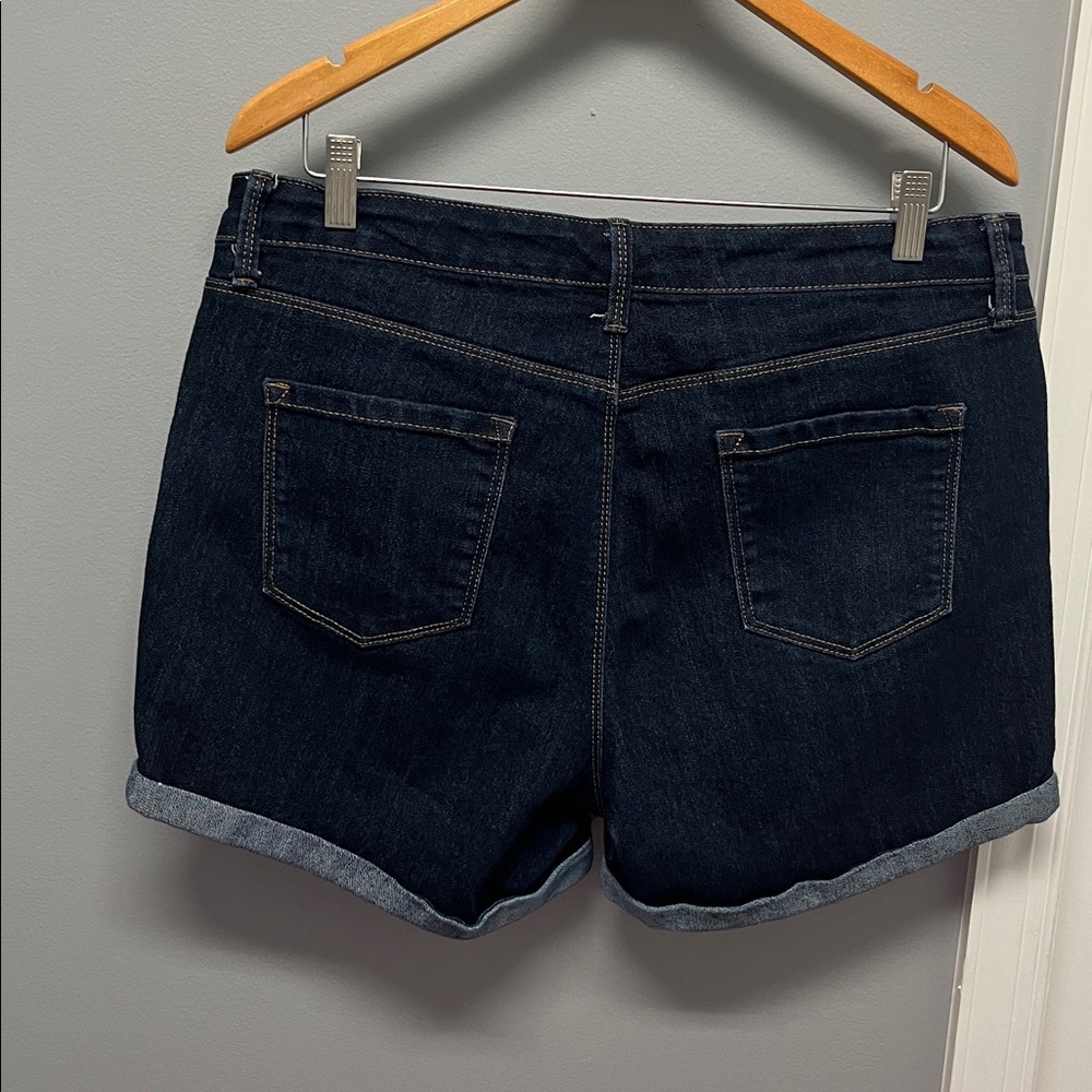 Relativity Denim Shorts - Picture 2 of 8
